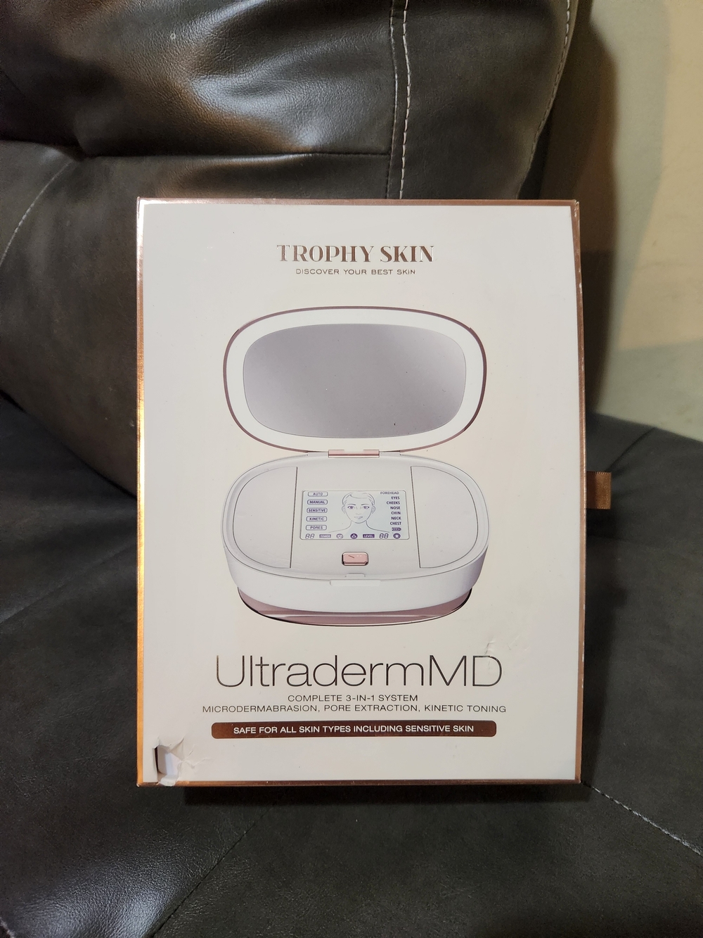 New Trophy Skin UltradermMD Microdermabrasion Device - White & Rose Gold OpenBox